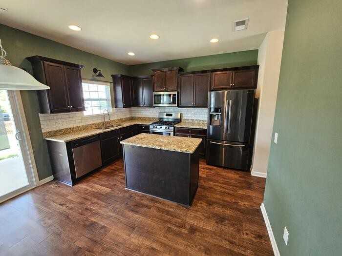 502 Eagles Rest Dr - Photo 5 of 27