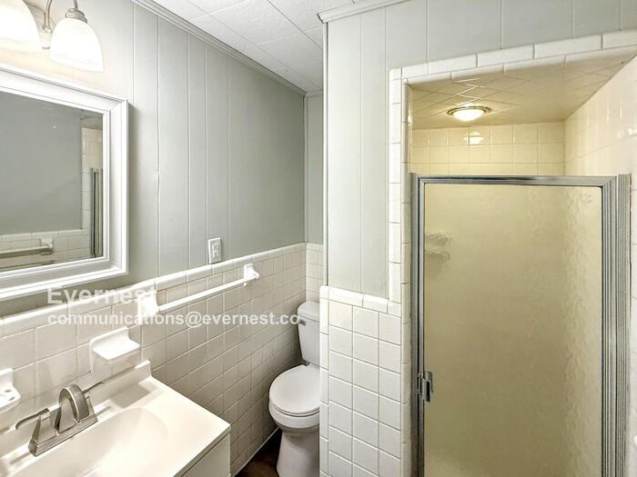 9825 Maple Ln - Photo 6 of 11
