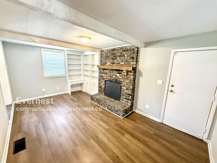 9825 Maple Ln - Photo 7 of 11