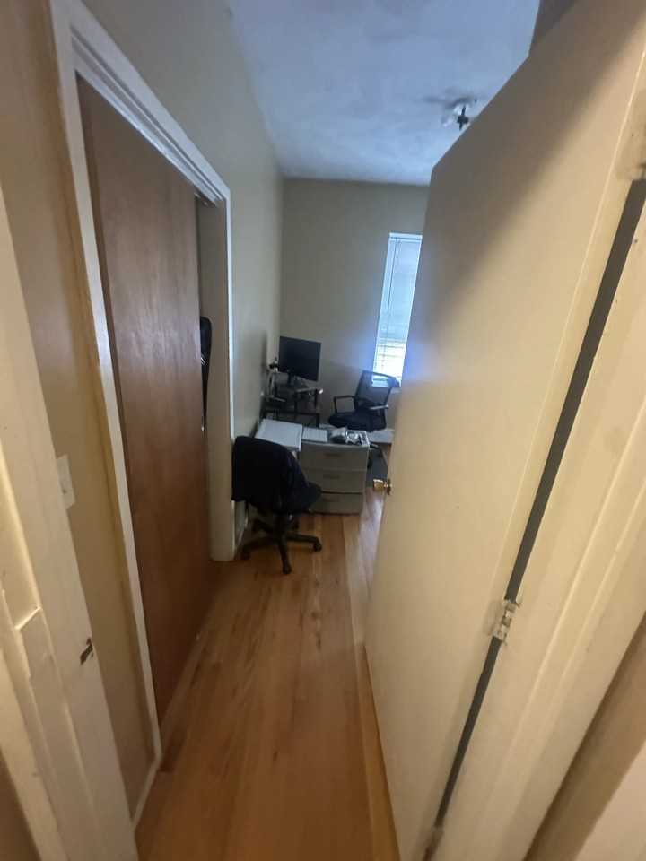 9 Shepherd Ave #2 - Photo 7 of 32