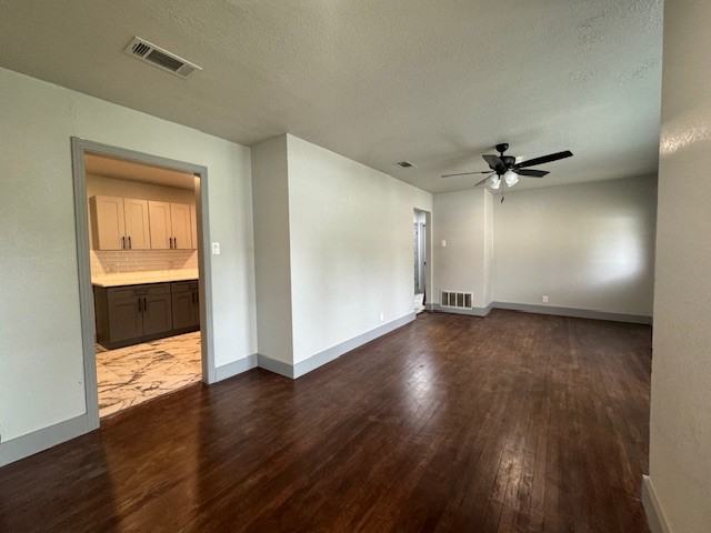 527 Saratoga Dr #NA - Photo 6 of 13