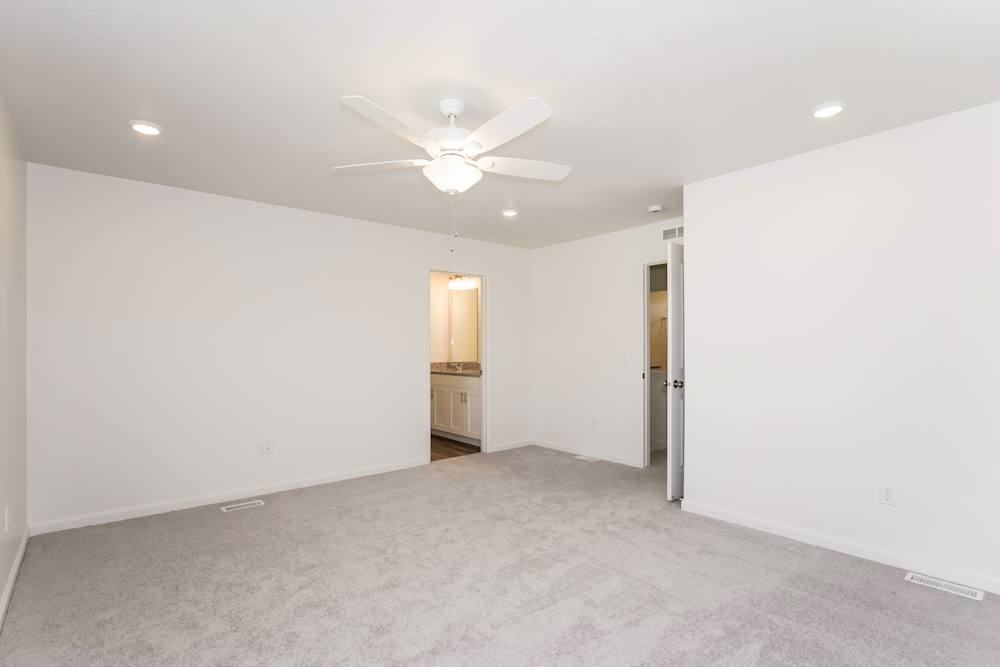 1327 W Barry Ave #NA - Photo 5 of 5