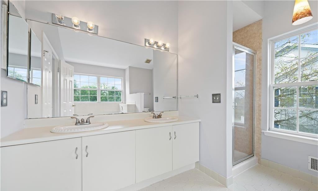 32 Cabot Way #32 - Photo 3 of 16