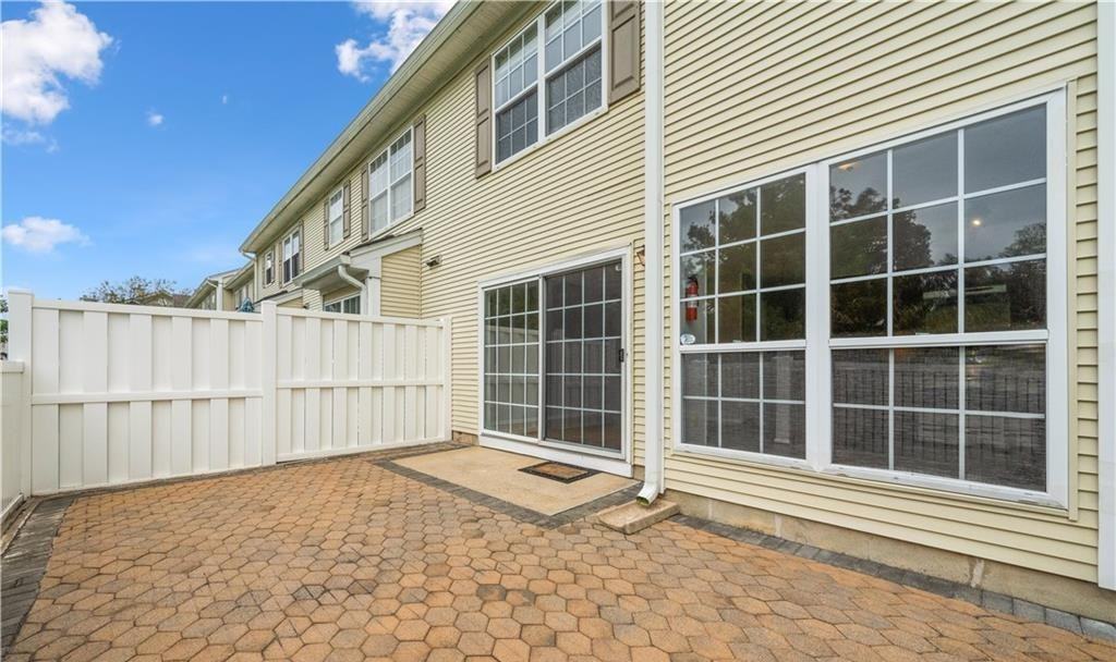 32 Cabot Way #32 - Photo 4 of 16
