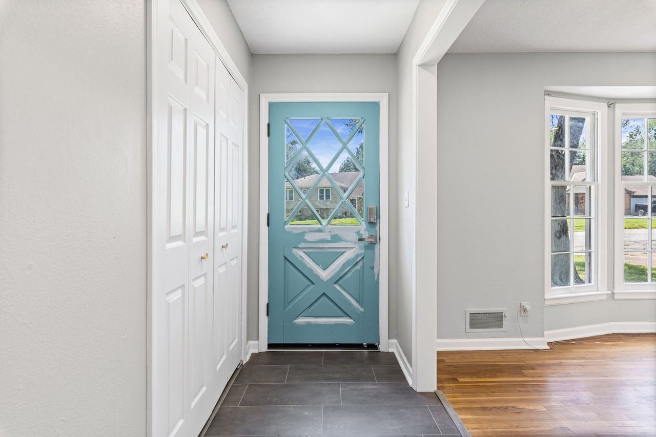 3806 Birchwood Dr #NA - Photo 3 of 40