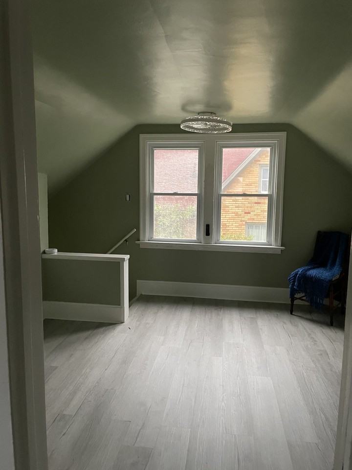 224 W 4th St #NA - Photo 2 of 6