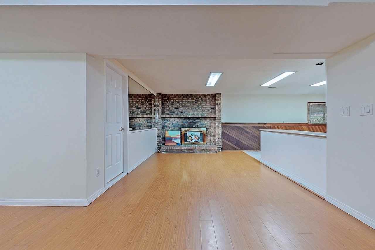 768 Como Lake Avenue - Photo 3 of 24