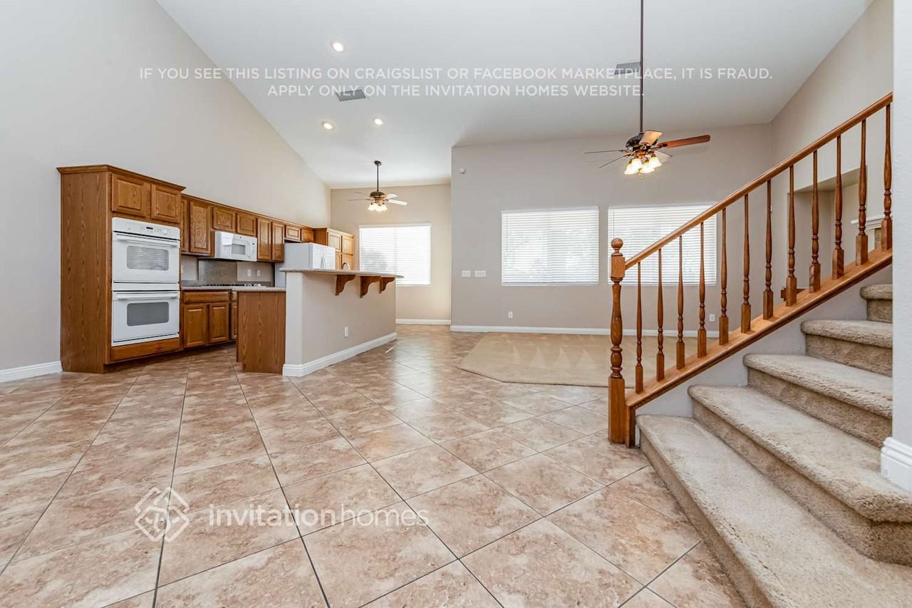 7716 Turtle Haven Ct - Photo 4 of 18