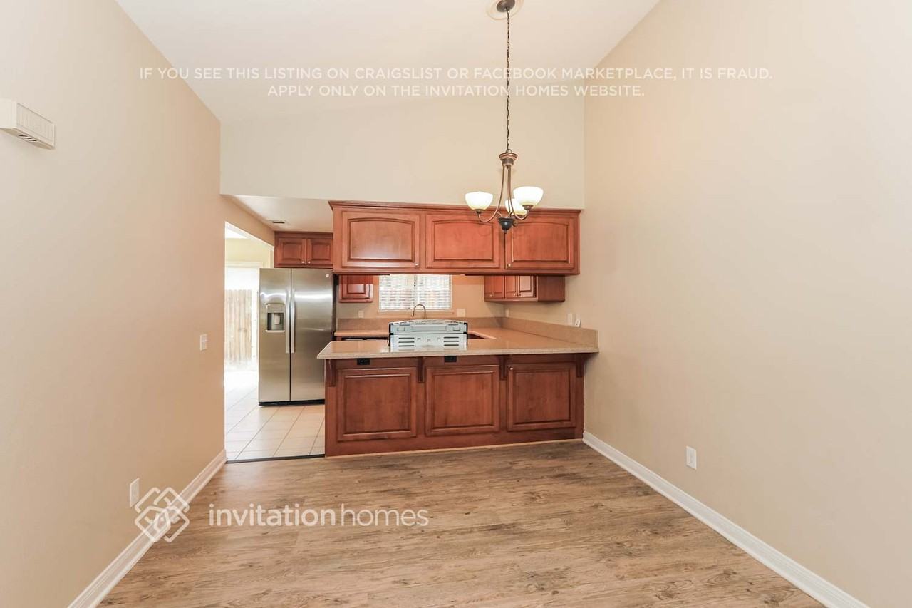 12771 Tehama Cir - Photo 7 of 17