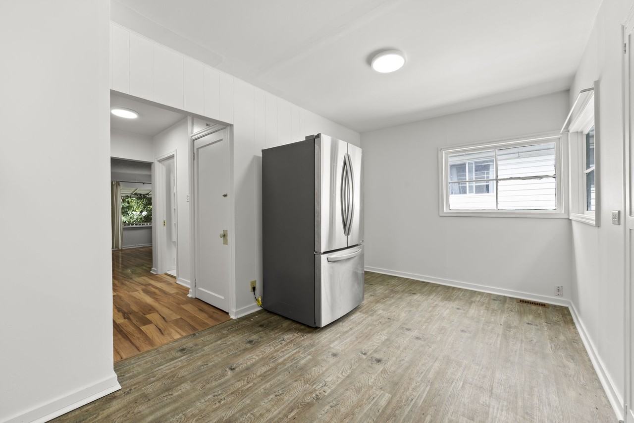 4736 Knight Street - Photo 3 of 20
