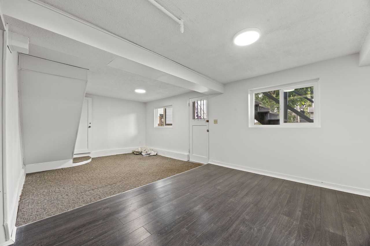 4736 Knight Street - Photo 9