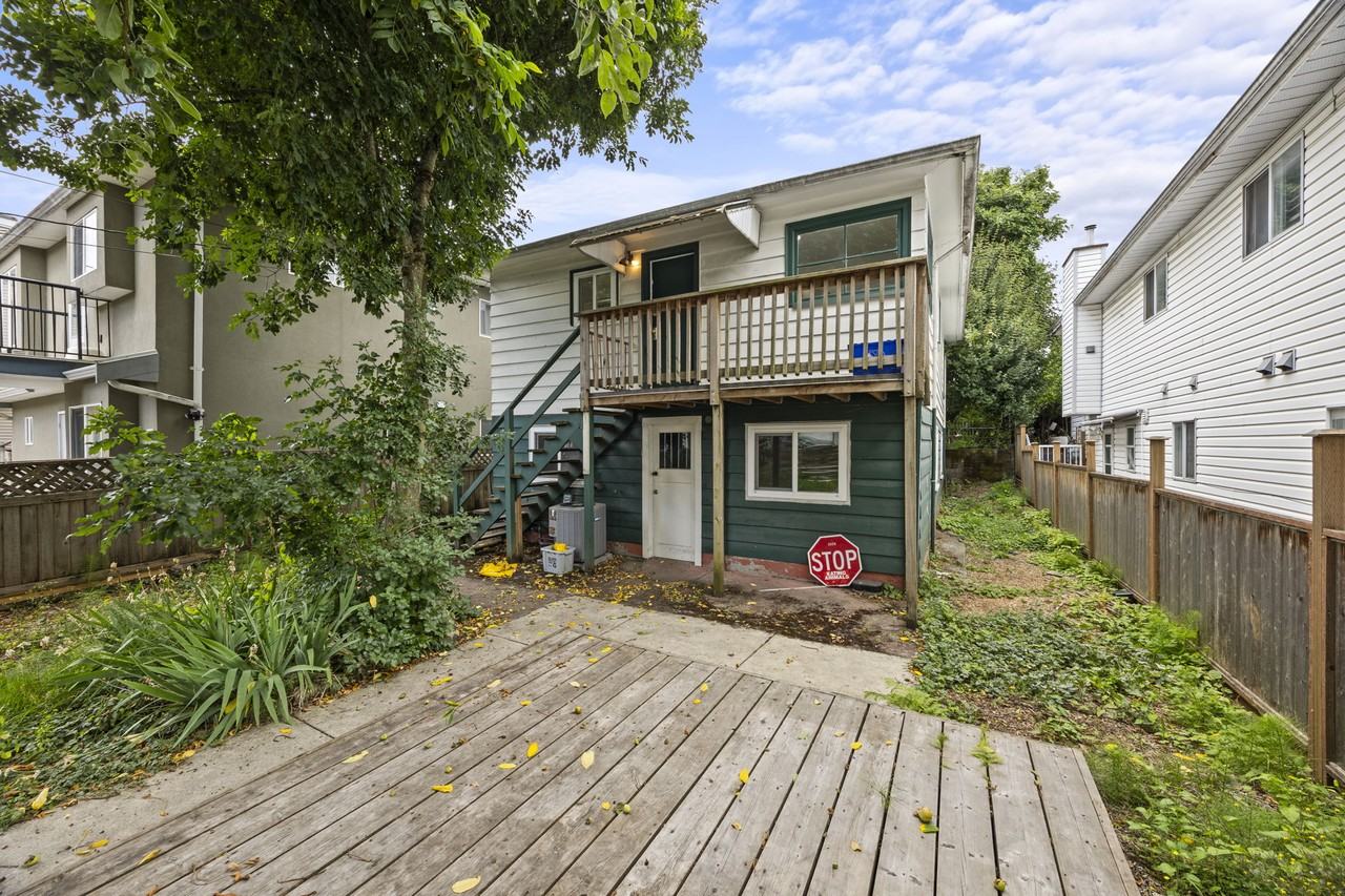 4736 Knight Street - Photo 2 of 20