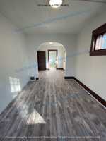 featured image of 923 W Clark - 923 #923