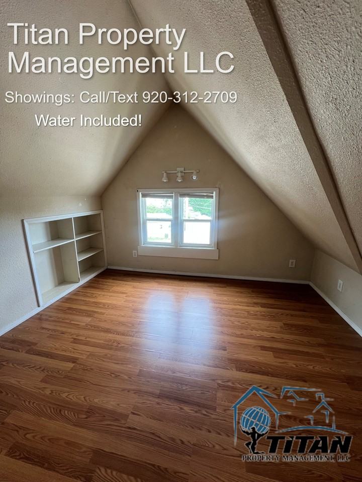 404 W Winneconne Ave #3 - Photo 3 of 10