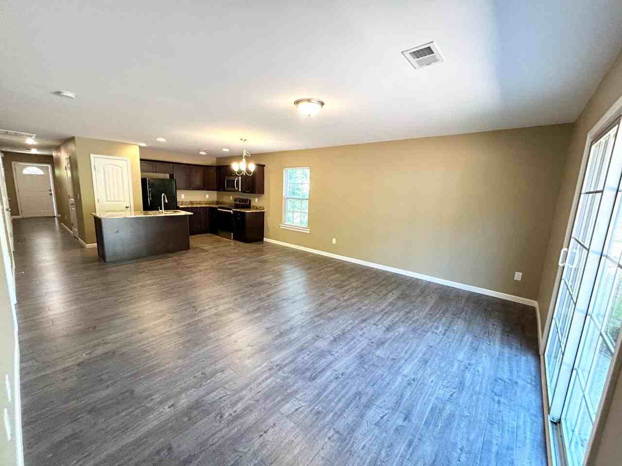 120 Dogwood Ln - Photo 5 of 11