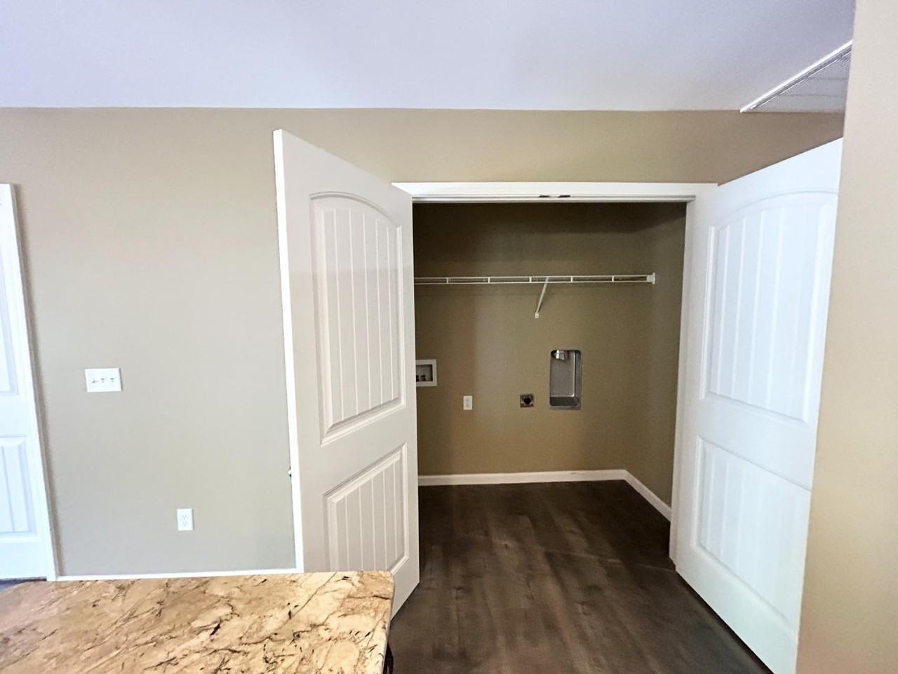 120 Dogwood Ln - Photo 6 of 11