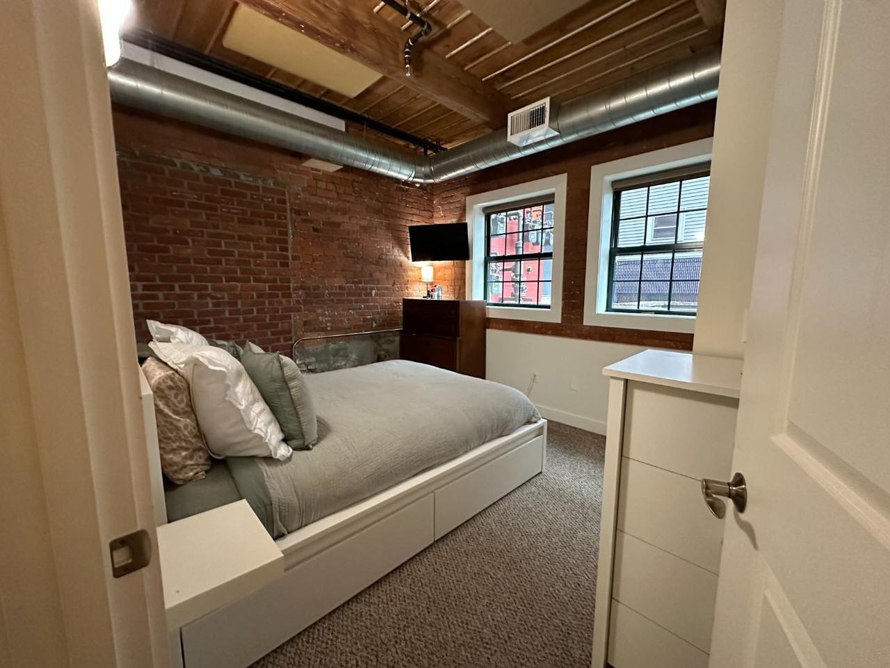 192 Benefit Street - Photo 2 of 10