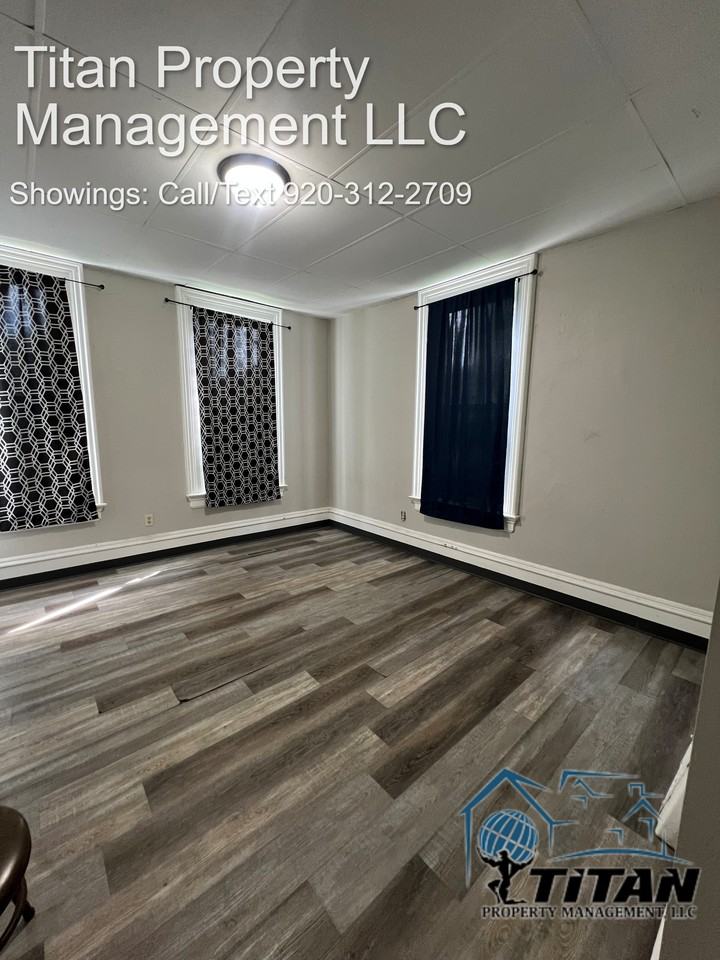 608 Otter Ave #1 - Photo 4 of 10