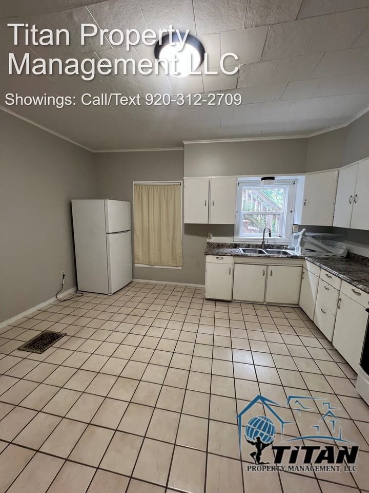 608 Otter Ave #1 - Photo 7 of 10