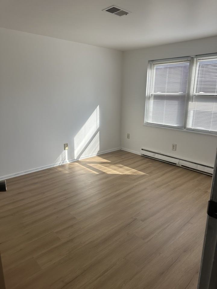 1608 Hobson Rd #1608 - Photo 5 of 8
