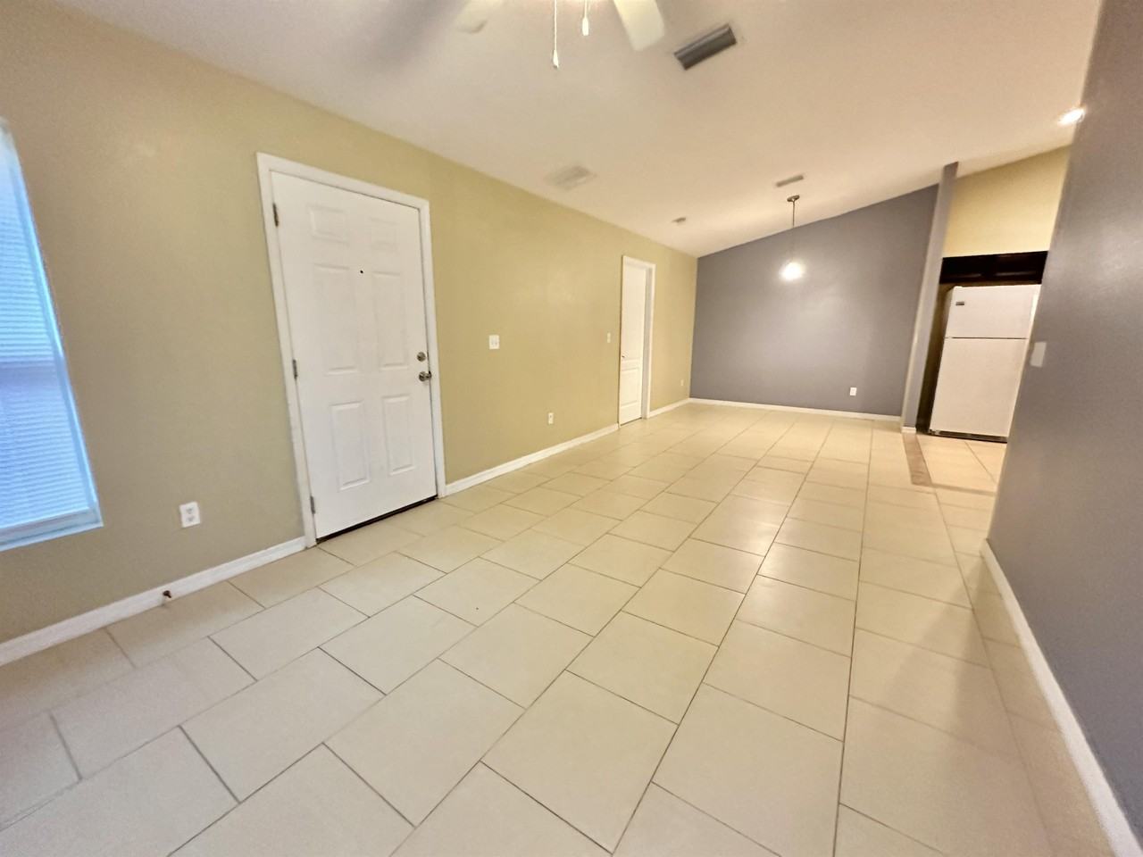 1013 King St #1 - Photo 4 of 17