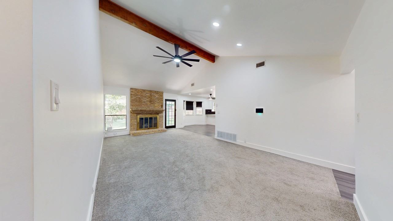 318 Renee Dr #1 - Photo 4 of 40
