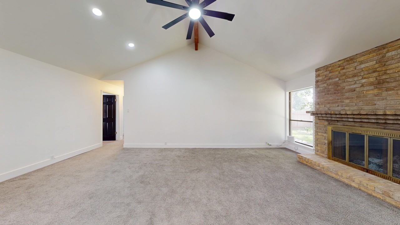 318 Renee Dr #1 - Photo 6 of 40