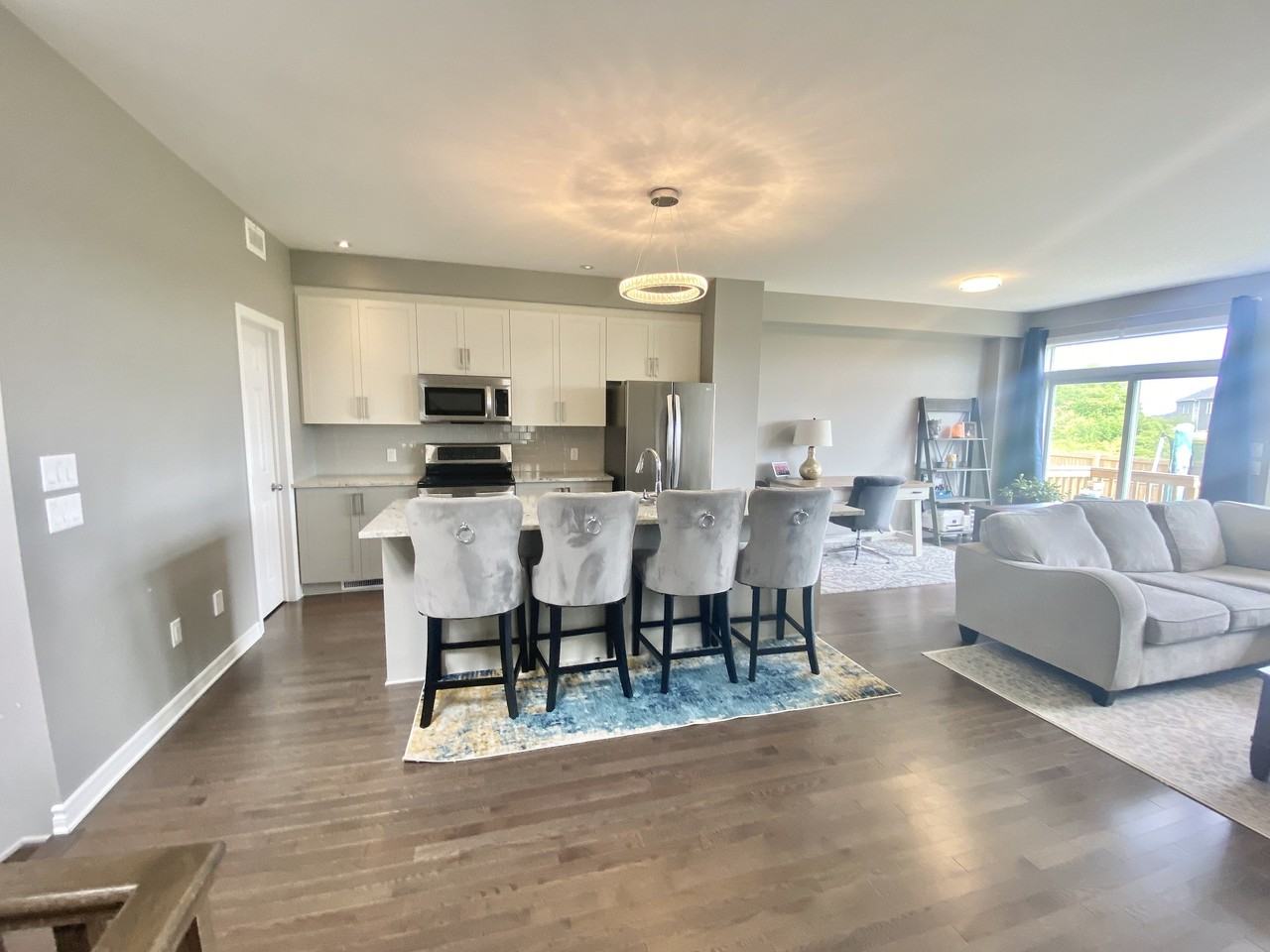 1120 Av Barrow - Photo 4 of 27