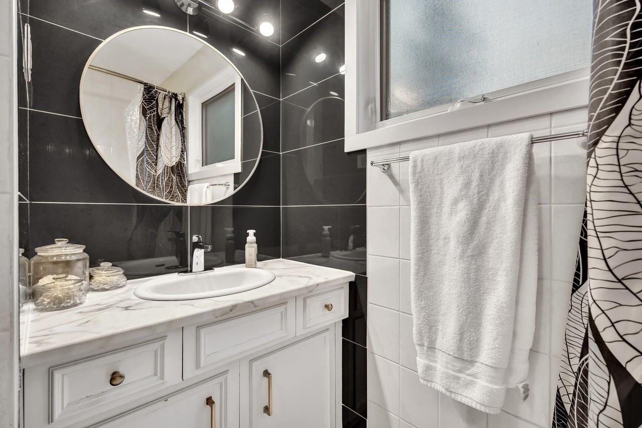 239 Oakview Ave - Photo 7 of 21