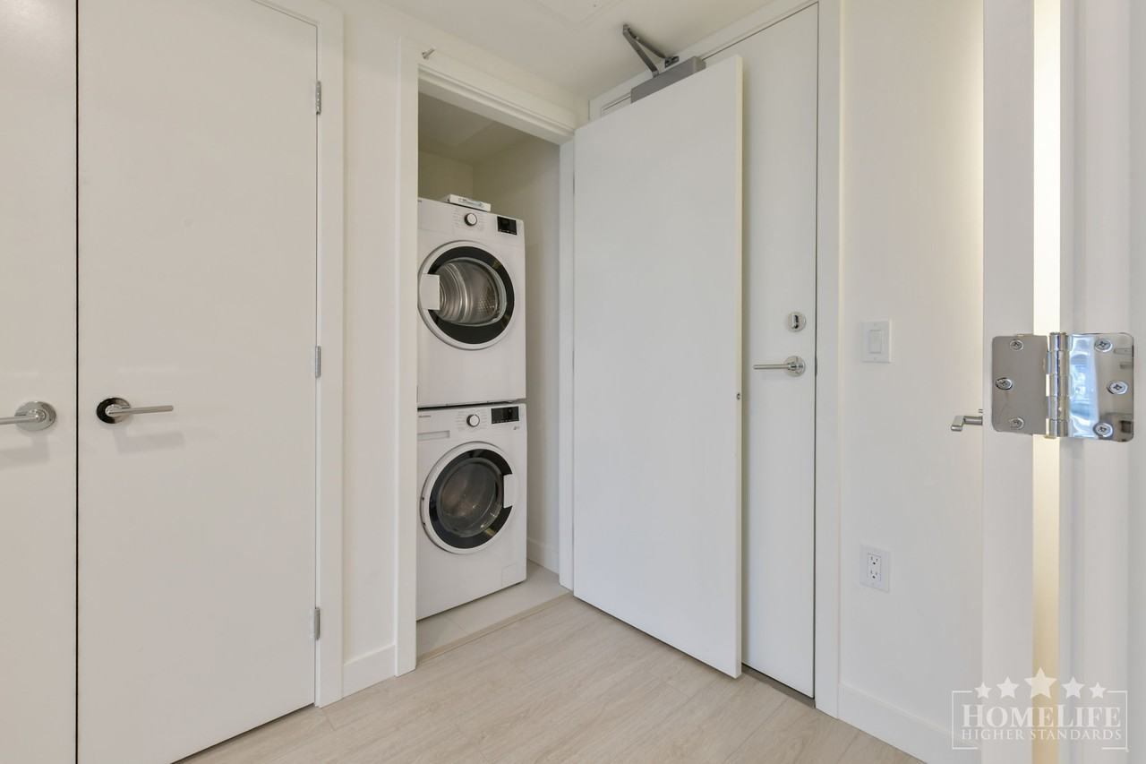 13675 107a Ave - Photo 4 of 50