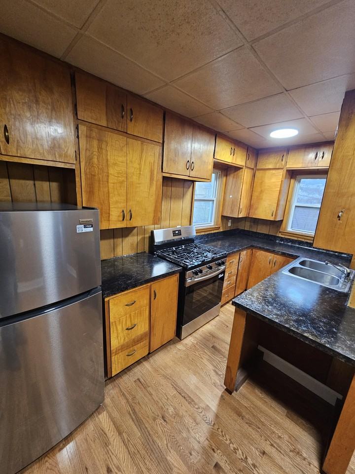 114 State St #1 - Photo 5 of 15
