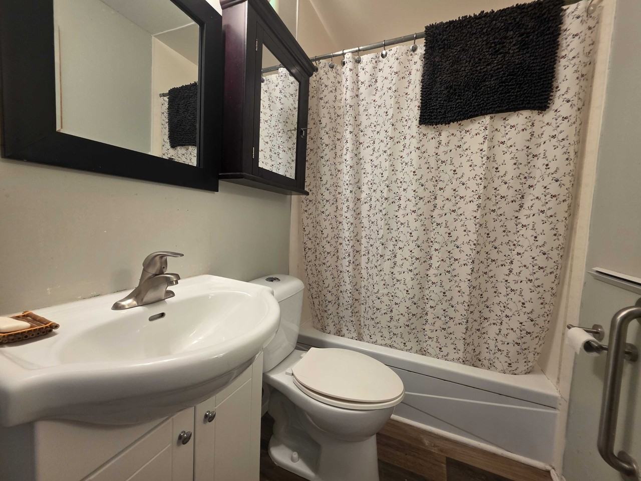 106 Yonge St #1 - Photo 7 of 15