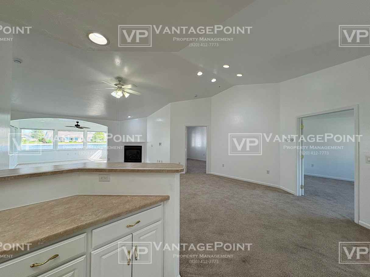 1684 Twin Lakes Cir #1 - Photo 6 of 37