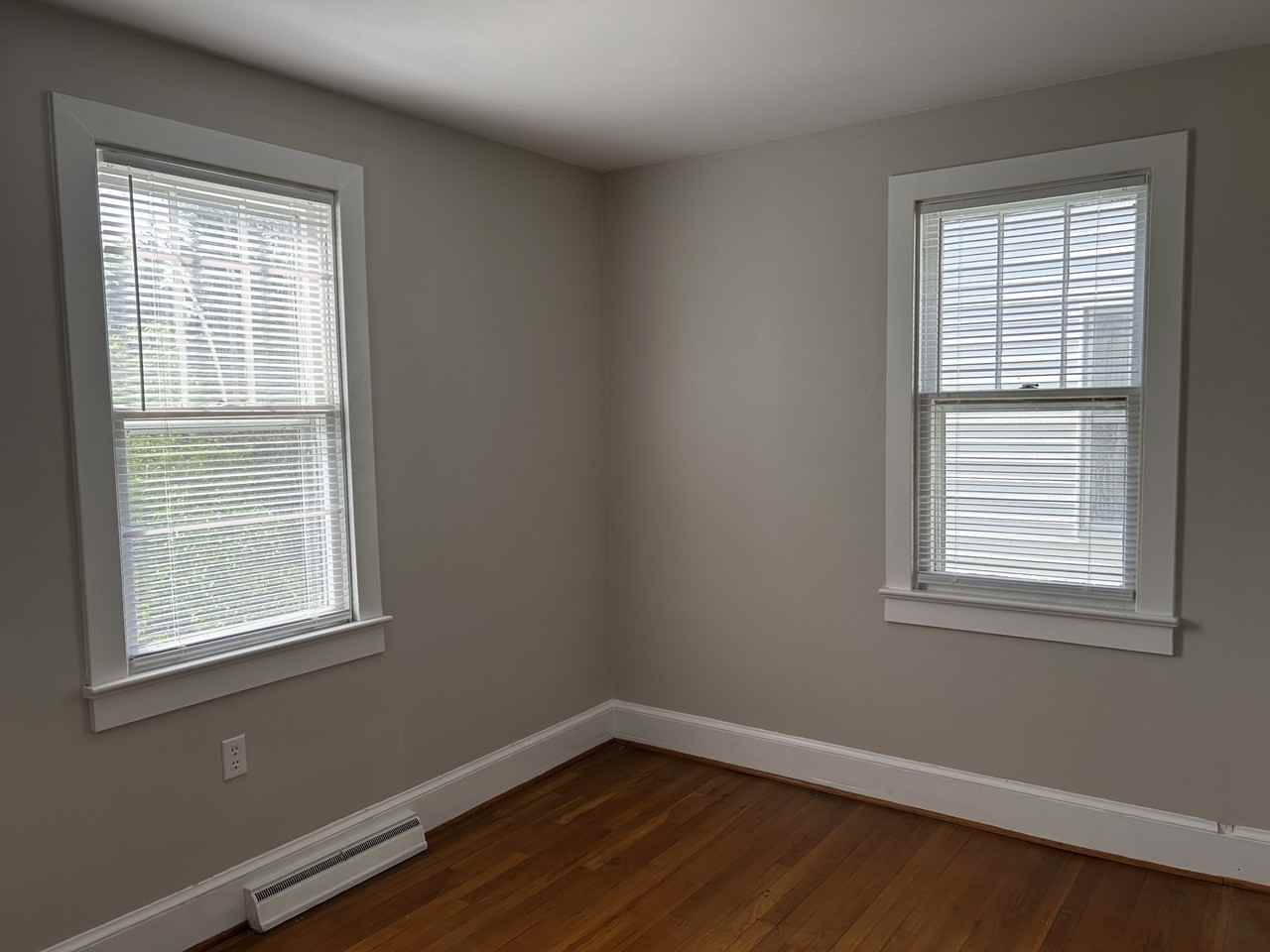 352 Shenandoah Ave #1 - Photo 2 of 17