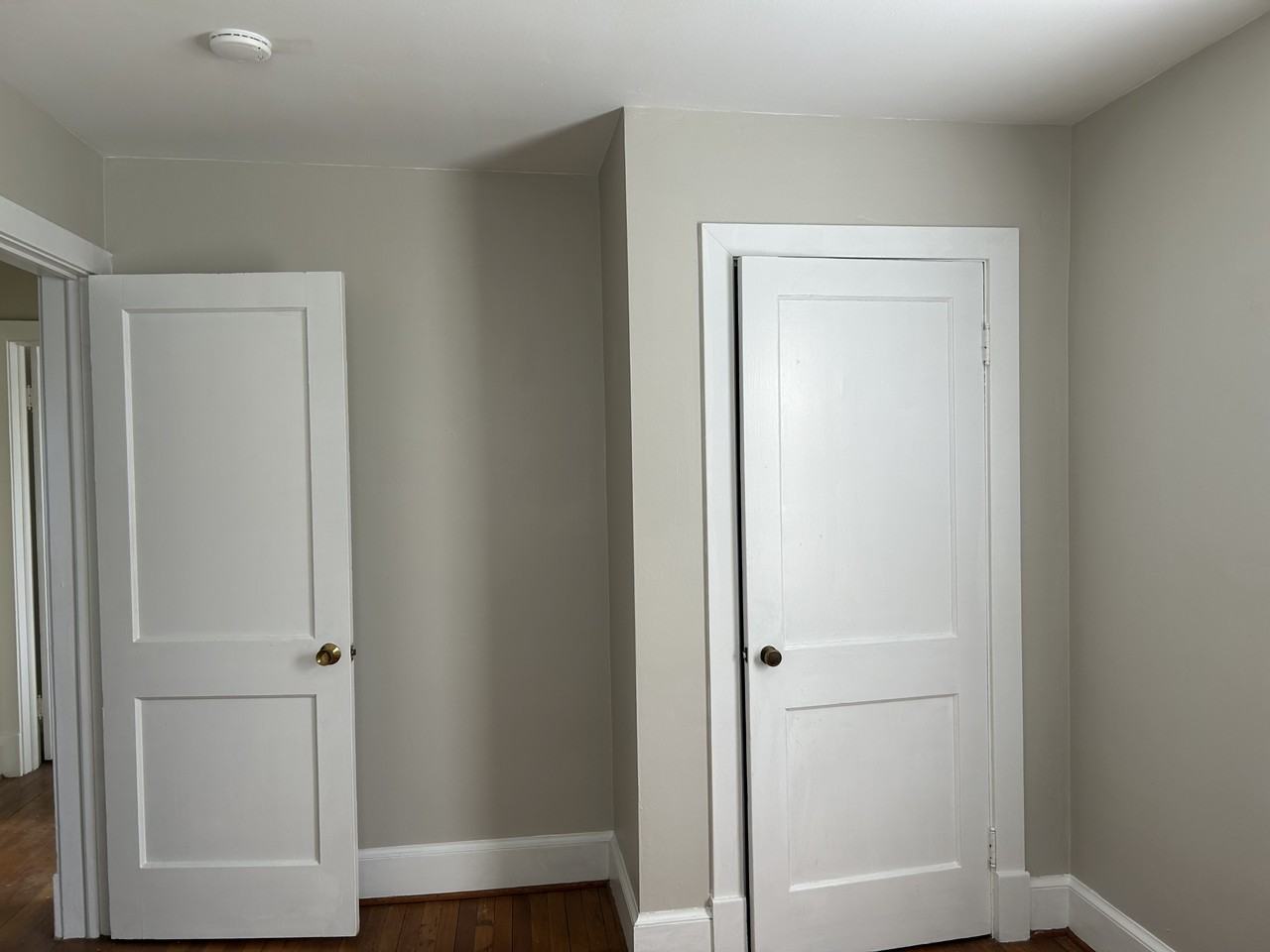 352 Shenandoah Ave #1 - Photo 3 of 17