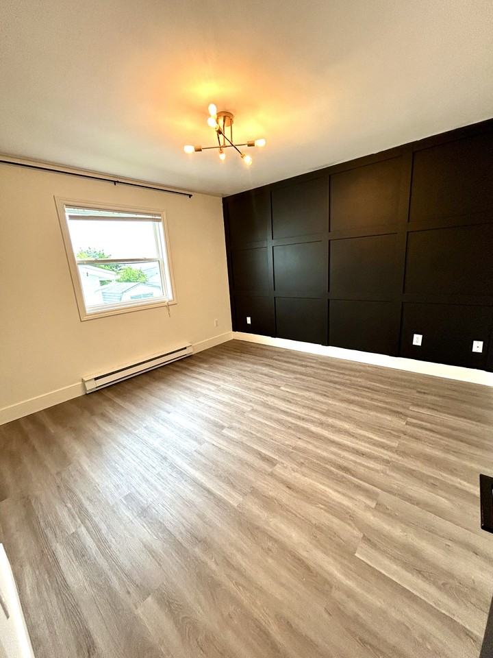 67 Frontenac Ave #MAIN - Photo 6 of 10