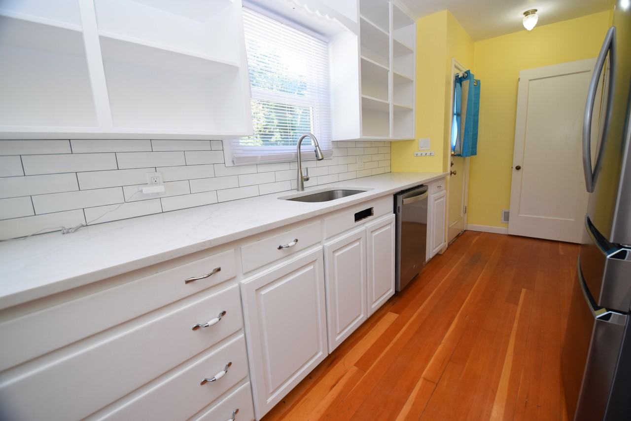 10744 Se 29th Ave #1 - Photo 4 of 50