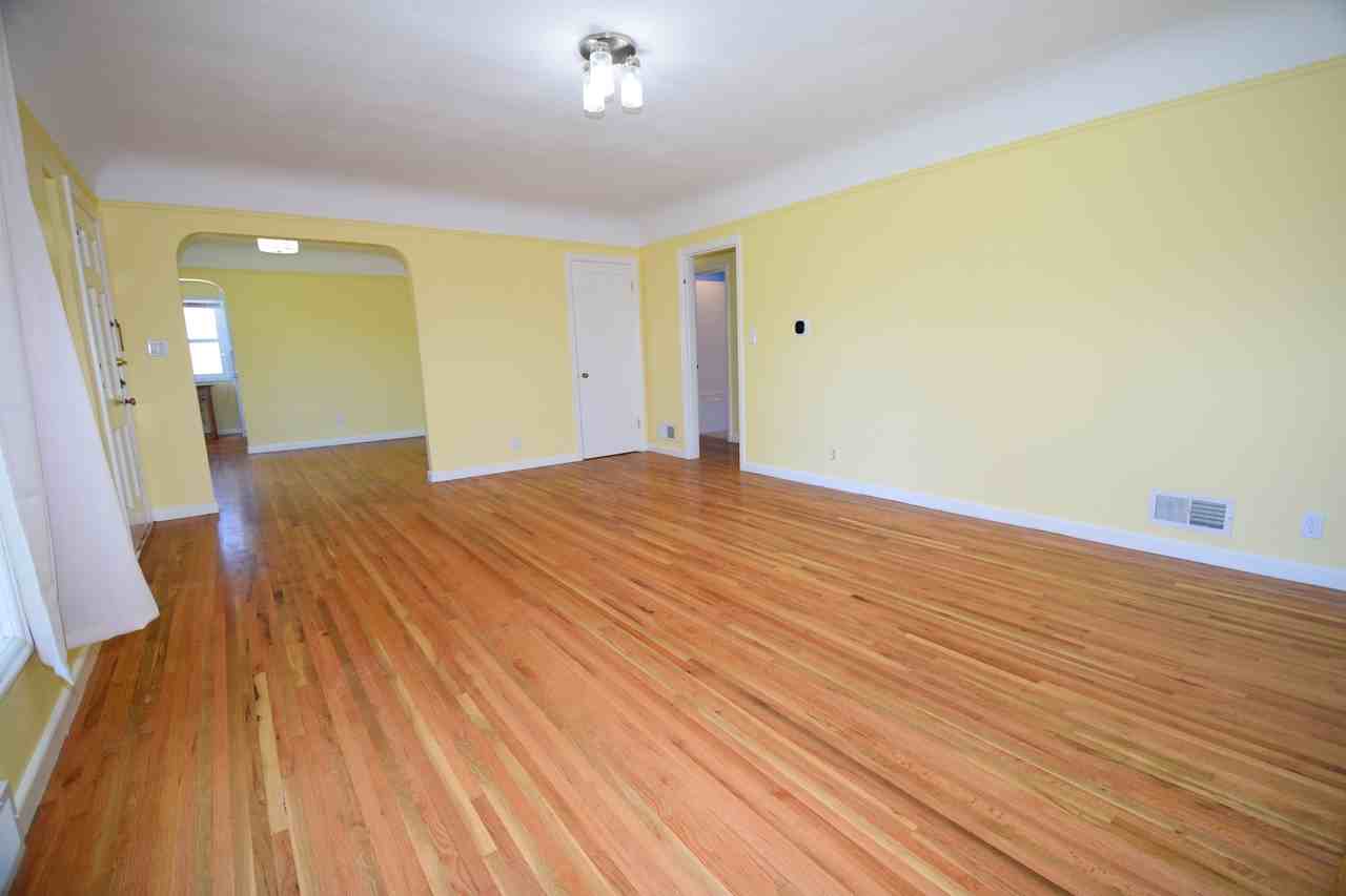 10744 Se 29th Ave #1 - Photo 7 of 50