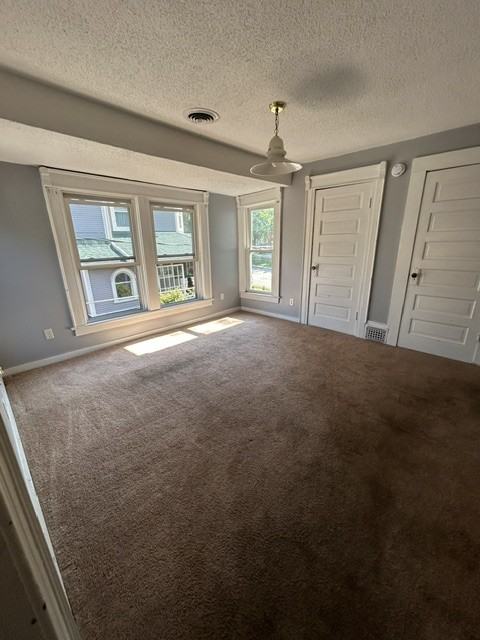 407 1/2 N Superior St #2 - Photo 3 of 17