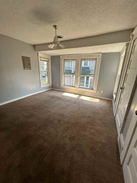 407 1/2 N Superior St #2 - Photo 4 of 17