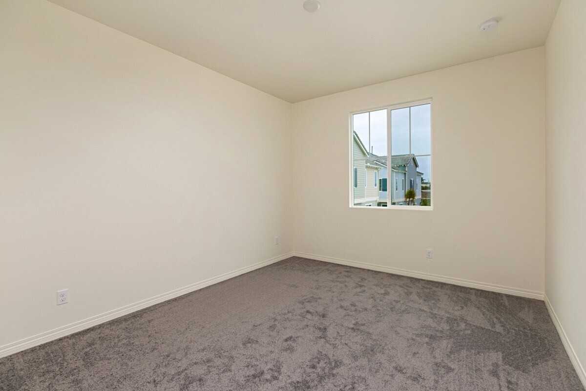501 Turnstone Ln #1 - Photo 6 of 13