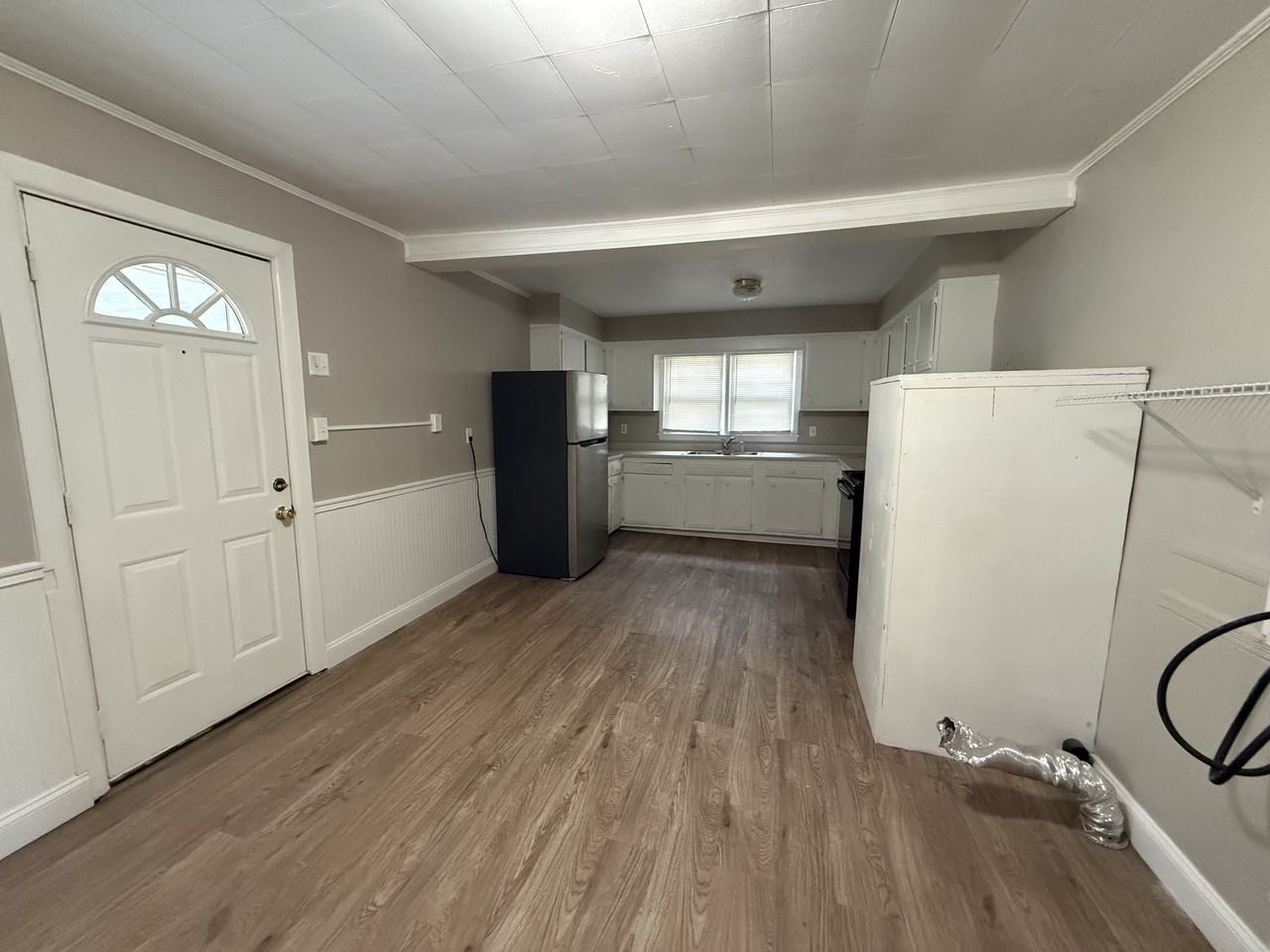 1036 Nancy Ln #1 - Photo 4 of 11