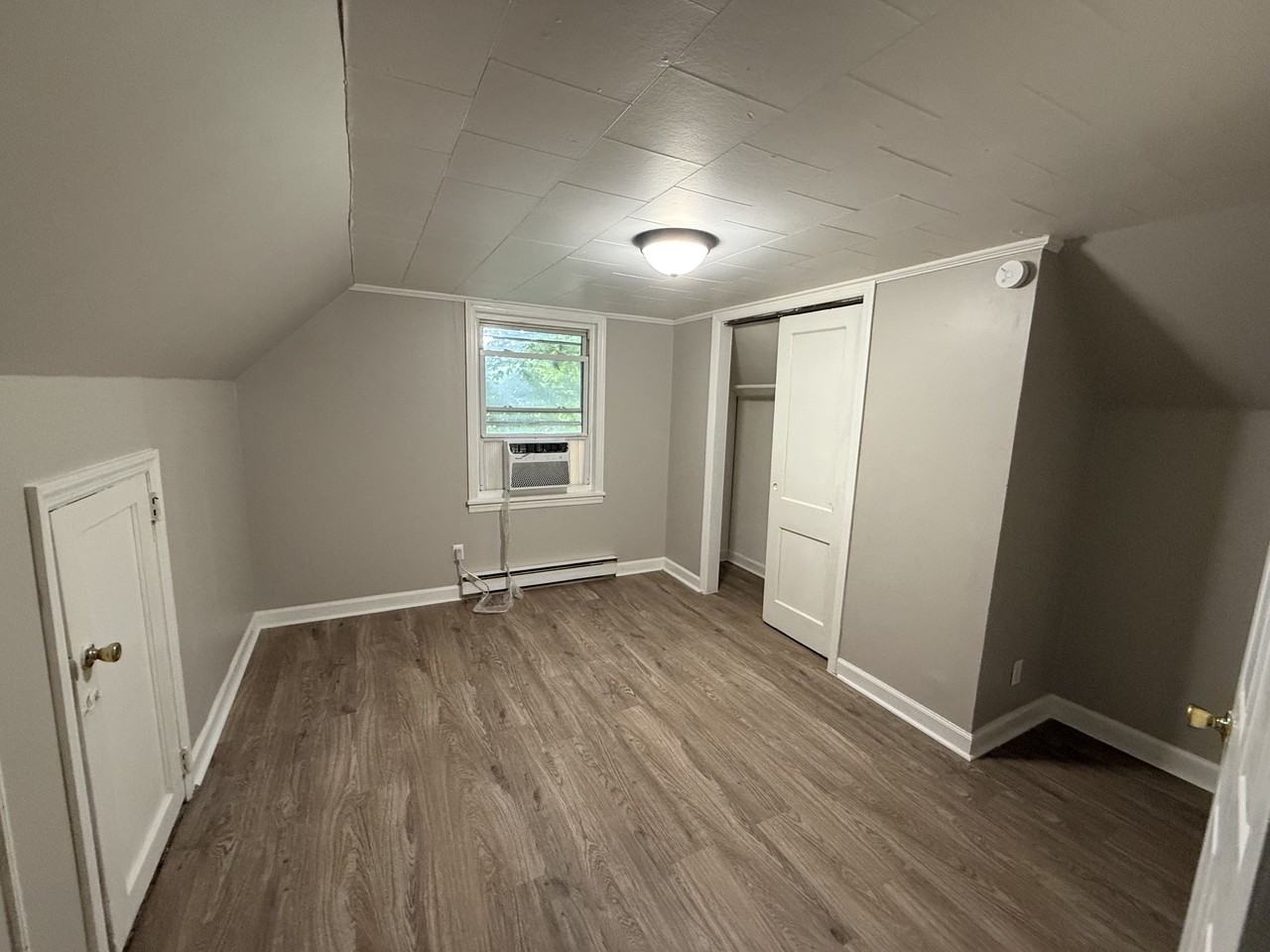 1036 Nancy Ln #1 - Photo 5 of 11