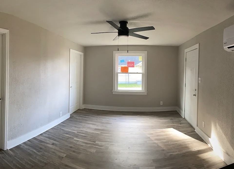 710 Riverview Dr #1 - Photo 4 of 6