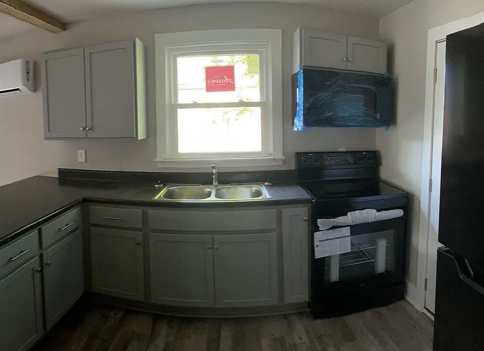 710 Riverview Dr #1 - Photo 5 of 6