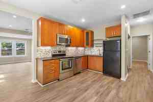 featured image of 333 W Hutchison St