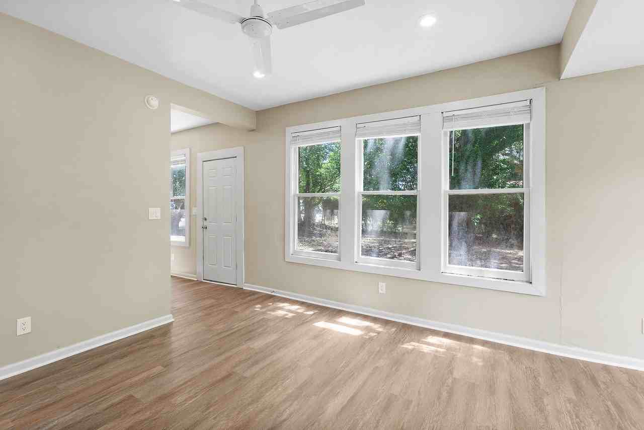 333 W Hutchison St - Photo 5 of 18