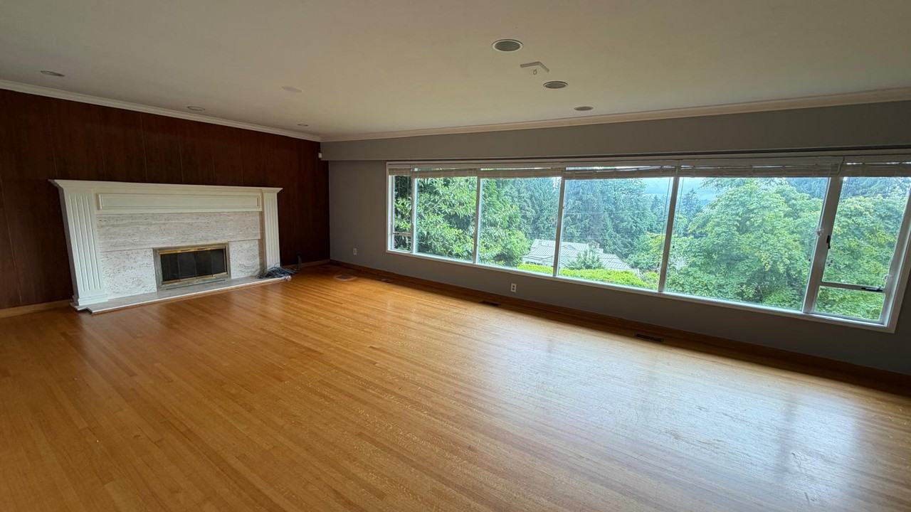 785 Anderson Crescent - Photo 6 of 14