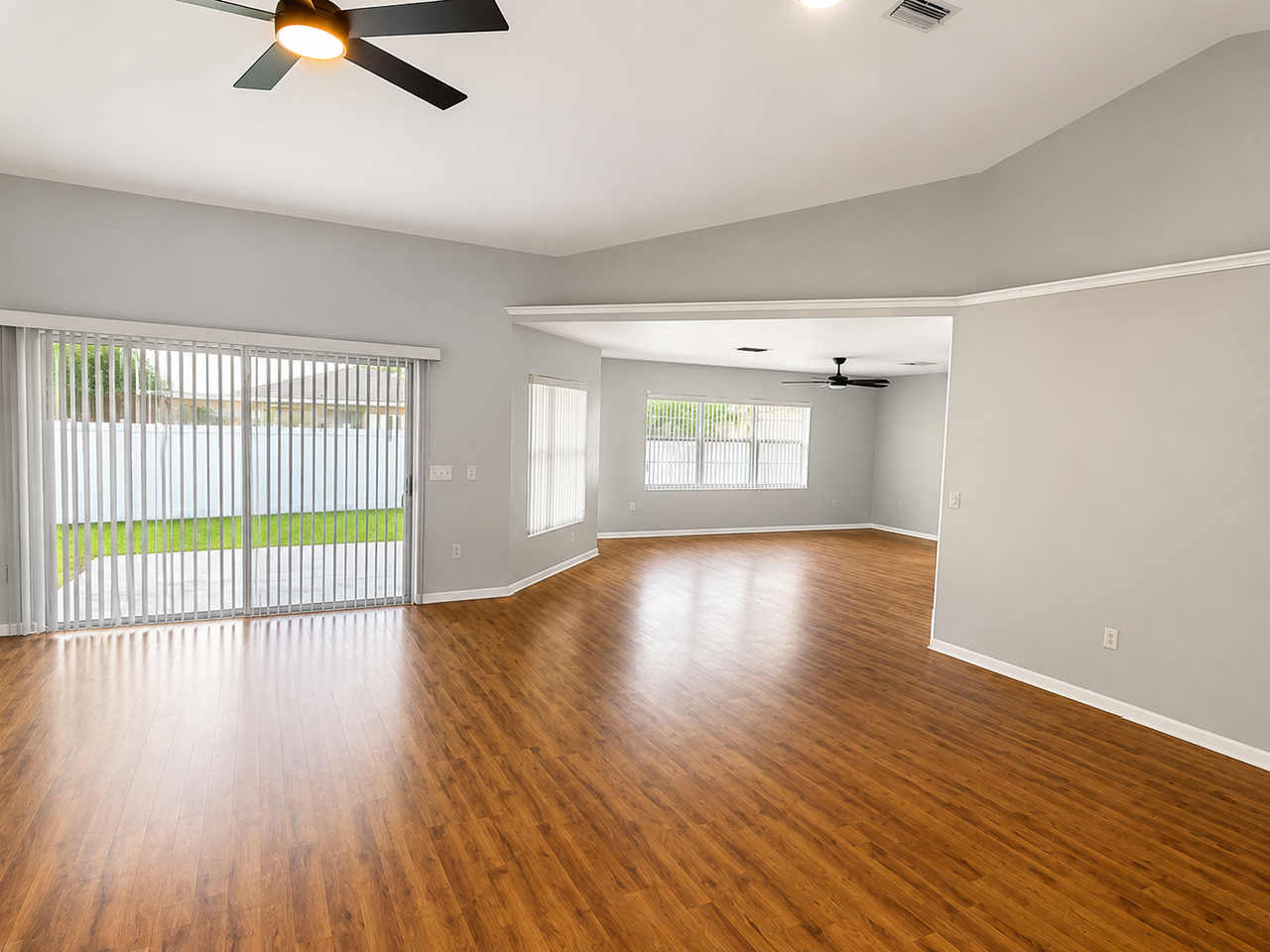 8427 Sw 136th St - Photo 2 of 18