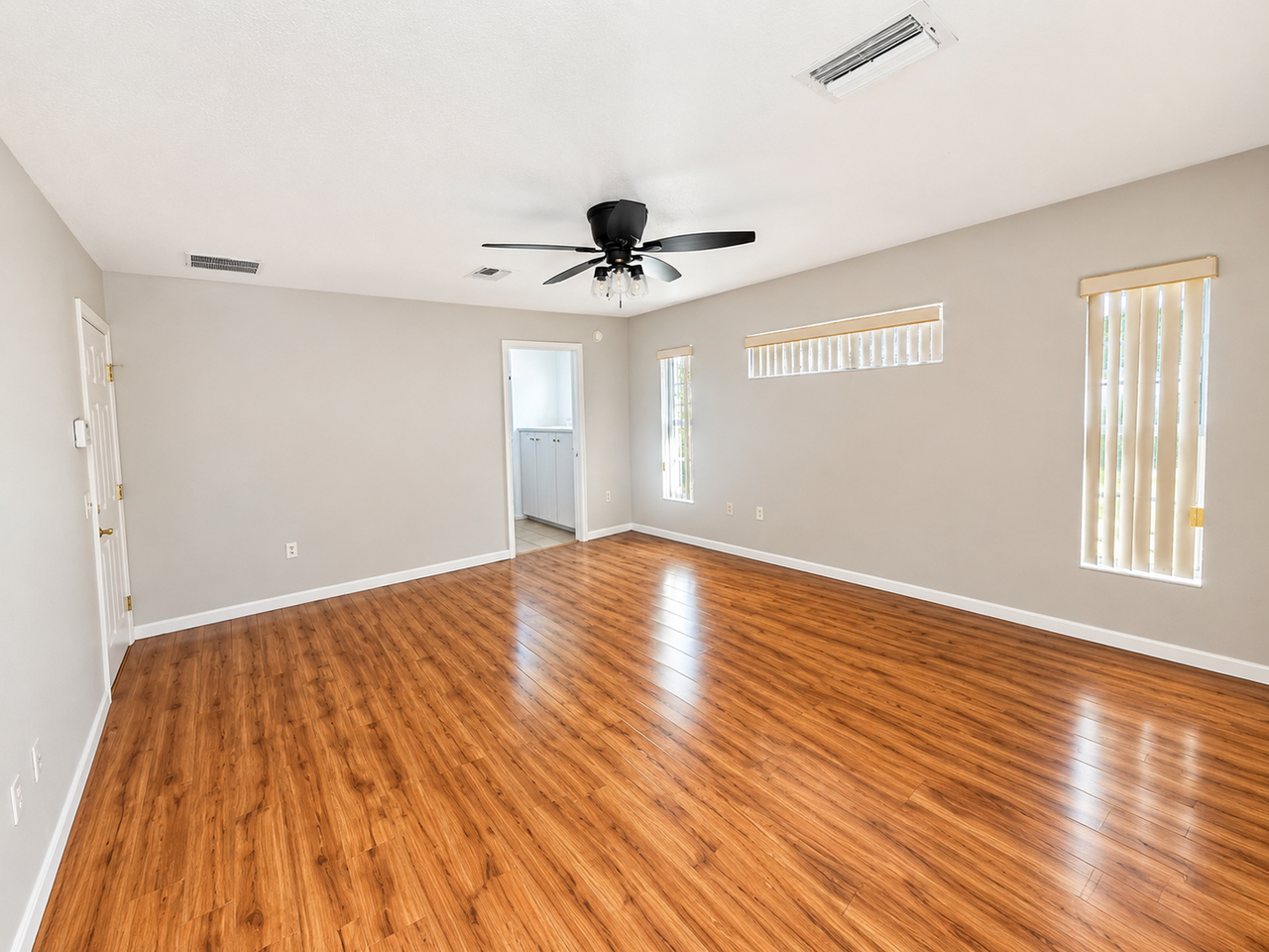 8427 Sw 136th St - Photo 7 of 18
